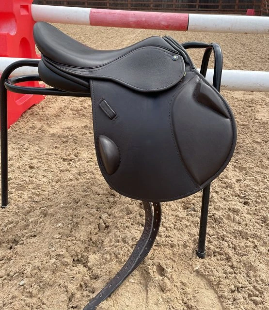 Unicorn Saddlery Junior Monoflap Jump 2 Unicorn Saddlery Junior Monoflap Jump - Image 2